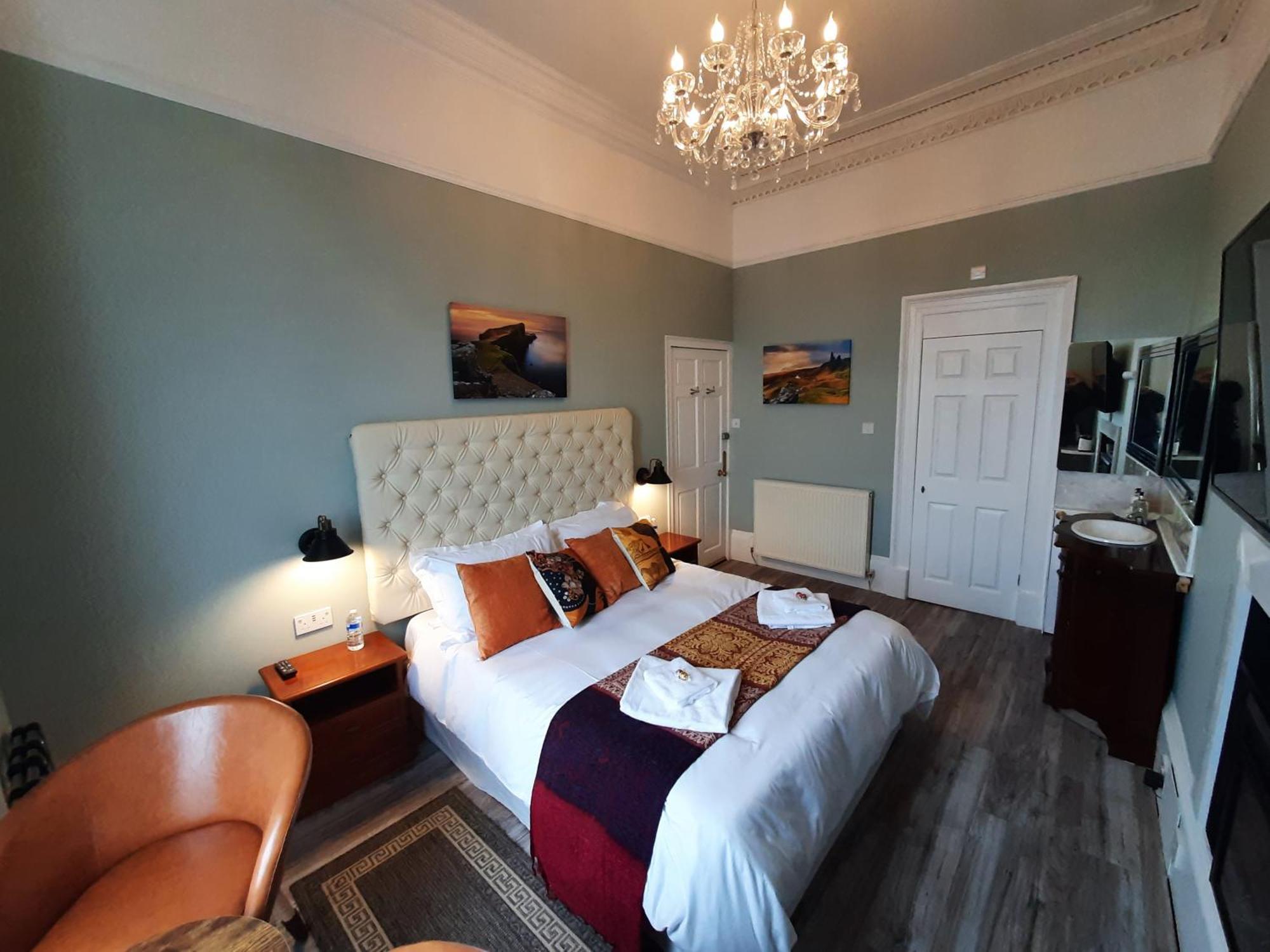 Highlander House Boutique Hotel Rothesay Exterior photo
